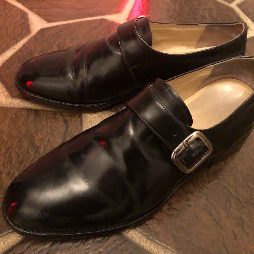SAMUEL WINDSOR Men's Handmade Goodyear Welted Leather Monk Straps in Black.